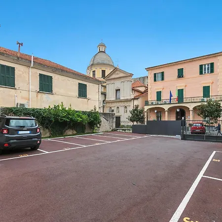 Merlo Town Center